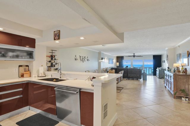5 of 53 - 1012 N Ocean Boulevard #905, Pompano Beach, FL