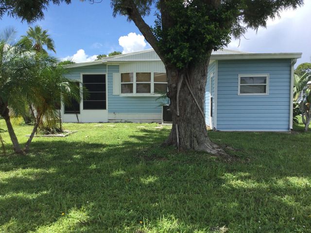 2 of 23 - 114 Camino Del Rio, Port St. Lucie, FL