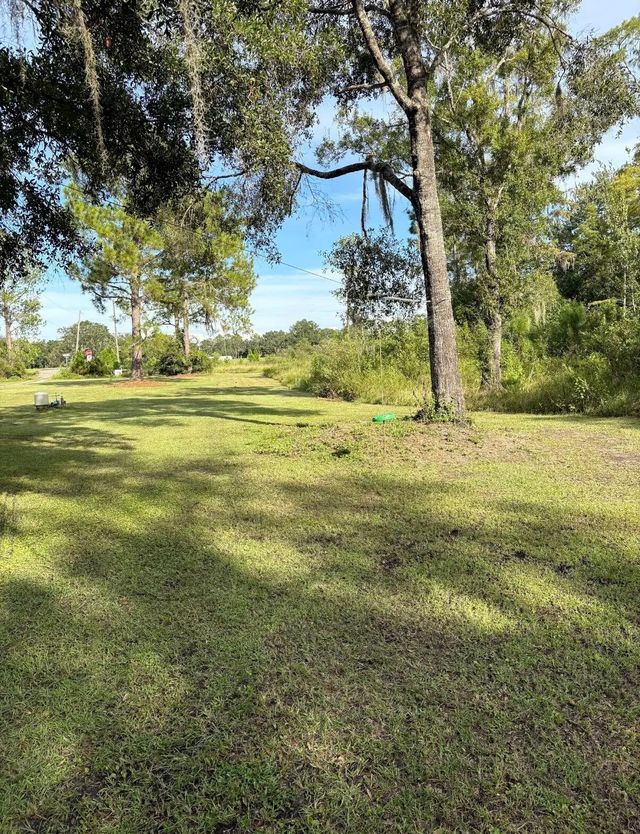 5 of 27 - 734 State Route 50, Webster, FL