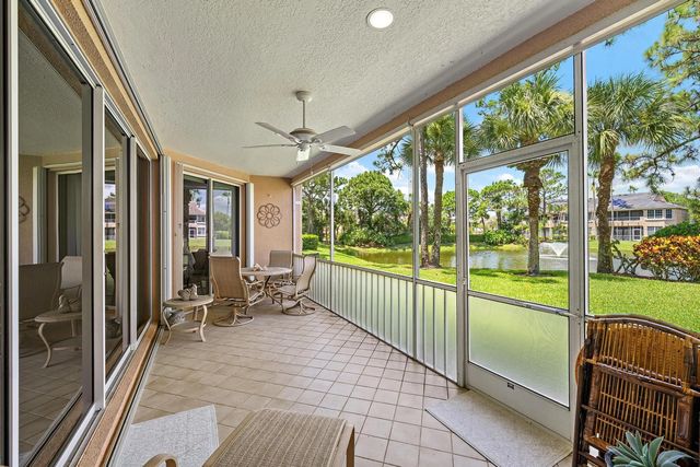 120 Legendary Circle, Palm Beach Gardens