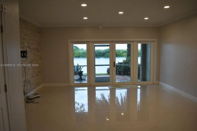 5 of 25 - 307 Sw 120th Avenue, Pembroke Pines, FL