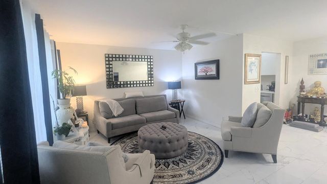 360 Windsor P, West Palm Beach