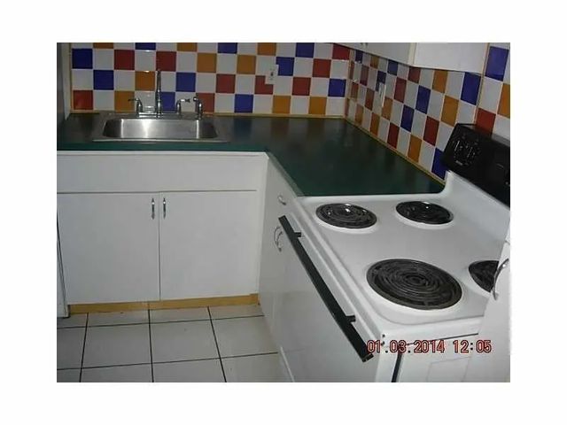 2 of 5 - 528 Meridian Avenue #204, Miami Beach, FL