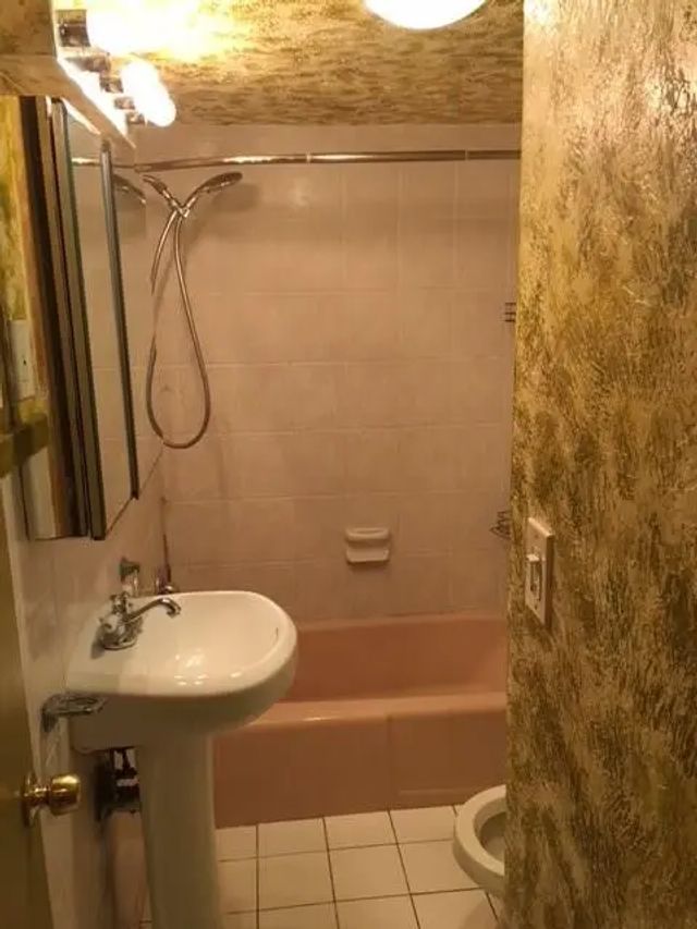 5 of 5 - 528 Meridian Avenue #204, Miami Beach, FL