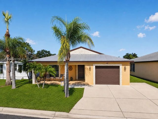 12 Barcelona Lane, Port St. Lucie