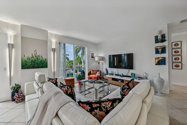 2 of 60 - 2631 Ne 14th Avenue #316, Wilton Manors, FL