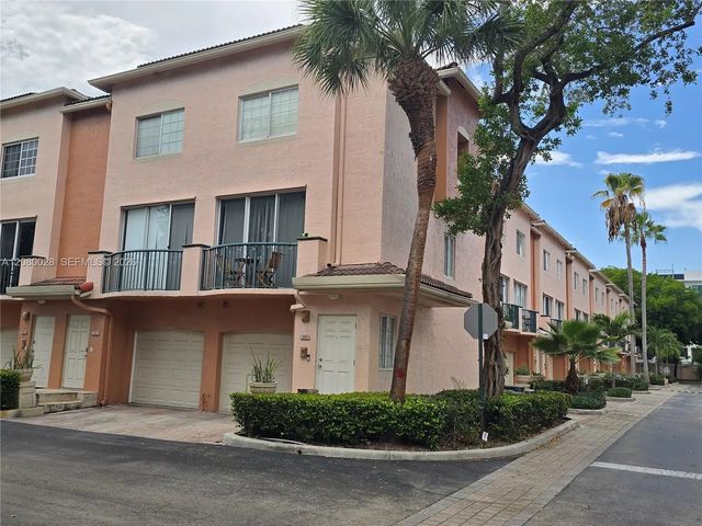 2 of 9 - 2107 Se 10th Avenue #818, Fort Lauderdale, FL