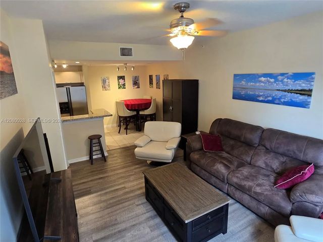 5 of 9 - 2107 Se 10th Avenue #818, Fort Lauderdale, FL