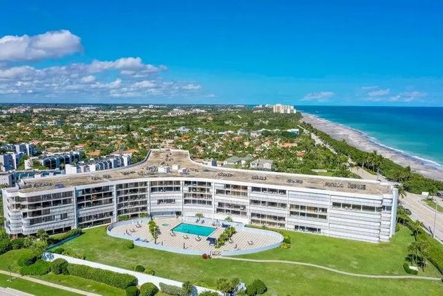 4 of 14 - 1300 S Highway A1a #303, Jupiter, FL