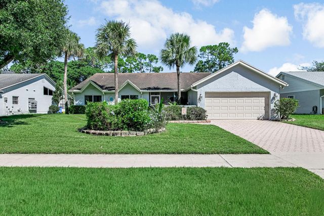102 Sevilla Avenue, Royal Palm Beach