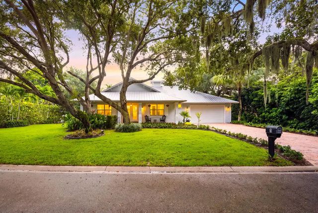1 Sabal Court, Sewalls Point