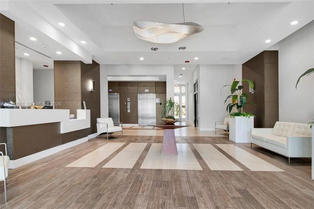 2 of 33 - 7661 Nw 107th Avenue #501, Doral, FL
