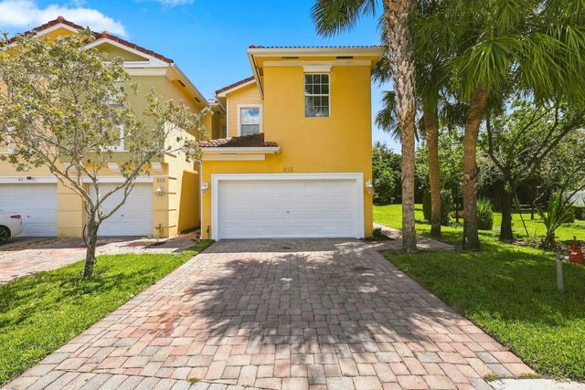 813 Pipers Cay Drive, West Palm Beach