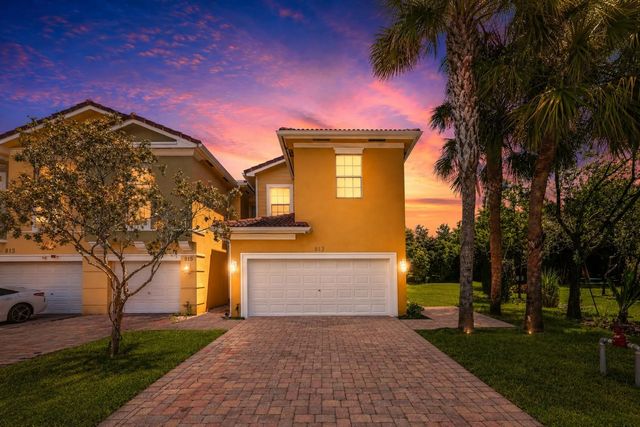 2 of 40 - 813 Pipers Cay Drive, West Palm Beach, FL