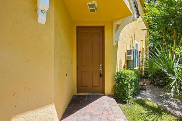 4 of 40 - 813 Pipers Cay Drive, West Palm Beach, FL