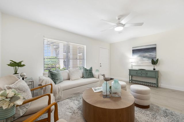 4 of 40 - 450 Sw South River Drive #104, Stuart, FL