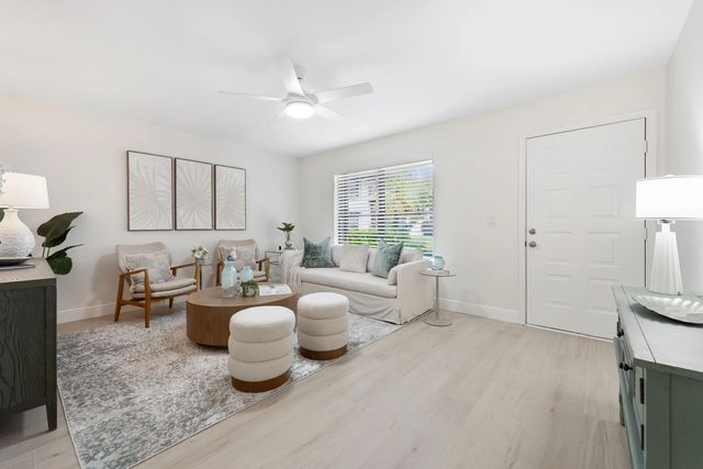 5 of 40 - 450 Sw South River Drive #104, Stuart, FL