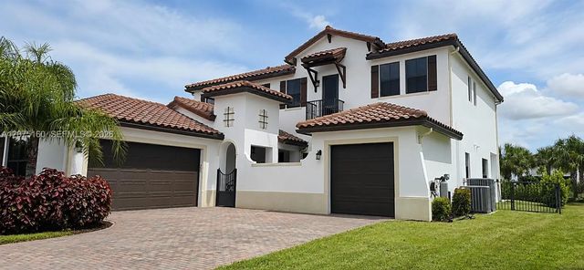 4952 Corrado Avenue, Ave Maria