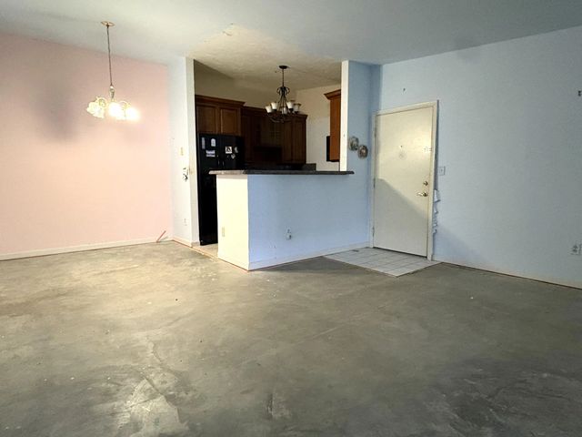 4 of 22 - 9391 S Belfort Circle #211, Tamarac, FL