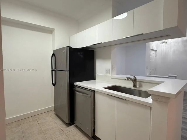 4 of 31 - 17150 N Bay Road #2201, Sunny Isles Beach, FL