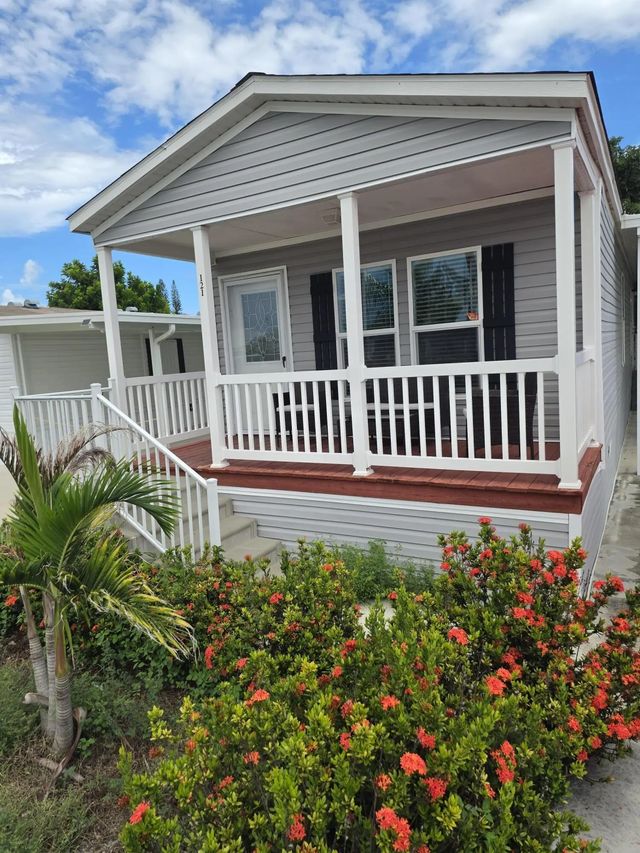 121 Sandhill Boulevard, Fort Pierce