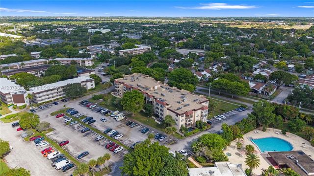 7300 Nw 17th Street #310, Plantation