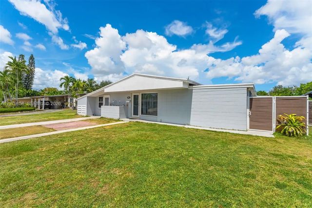 2 of 39 - 9741 Bahama Drive, Cutler Bay, FL