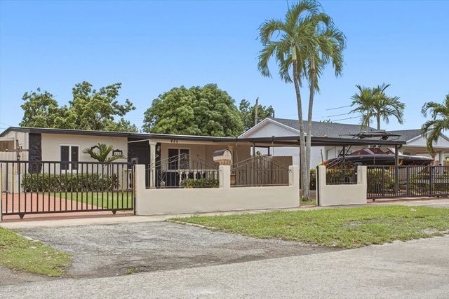 3 of 15 - 620 E 46th Street, Hialeah, FL