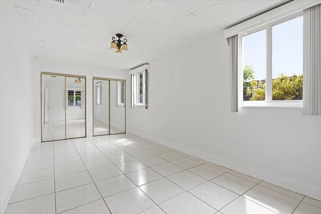 4 of 15 - 620 E 46th Street, Hialeah, FL
