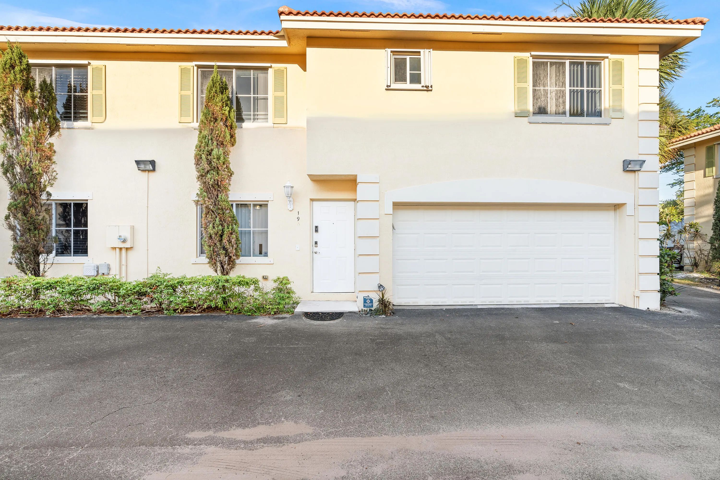 190 Se 2nd Street, Deerfield Beach
