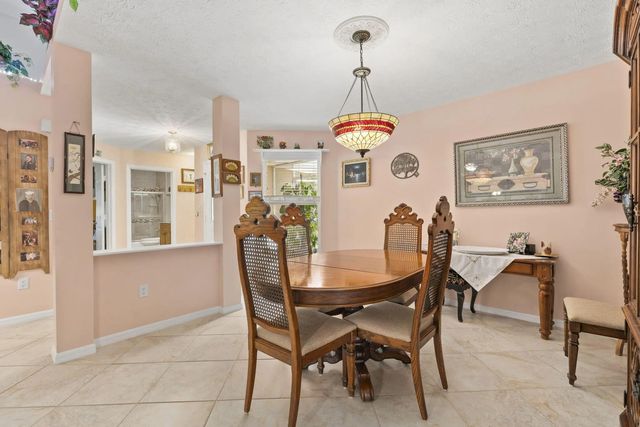5 of 28 - 6156 Alexandria Circle, Fort Pierce, FL