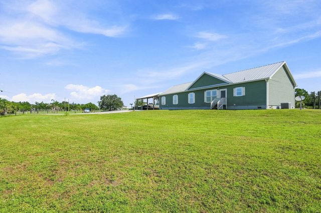 2 of 61 - 4944 Ne 115th Place, Okeechobee, FL