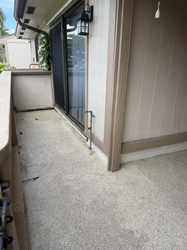 4 of 21 - 24 Winchmore Lane #24, Boynton Beach, FL