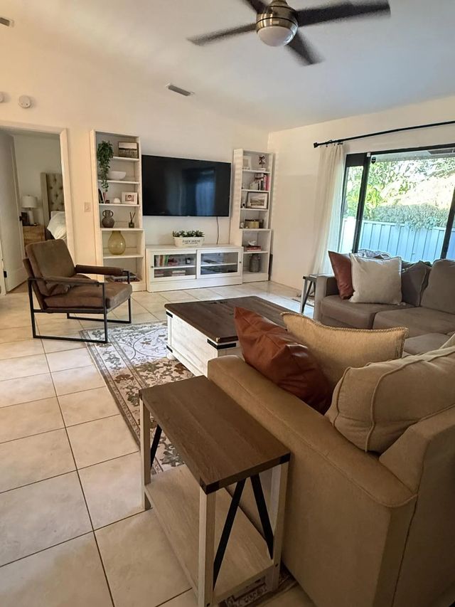 5 of 21 - 24 Winchmore Lane #24, Boynton Beach, FL