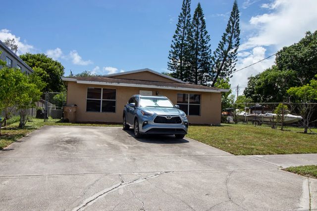 2 of 2 - 230 Sw 8th Street, Deerfield Beach, FL