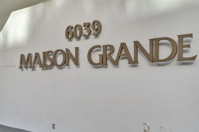 3 of 10 - 6039 Collins Avenue #534, Miami Beach, FL