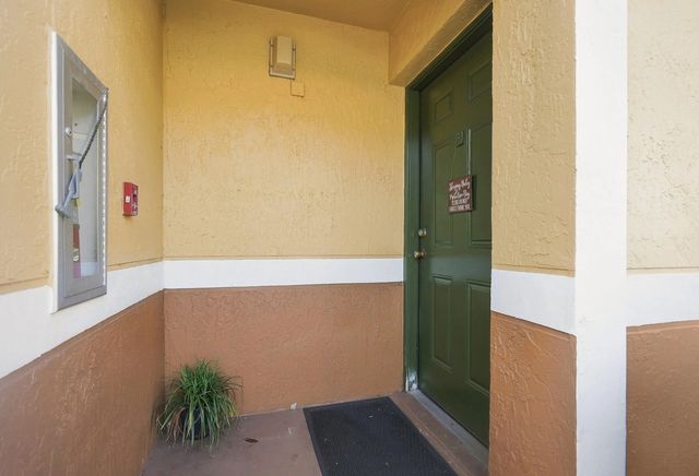 2 of 45 - 123 Yacht Club Way #109, Hypoluxo, FL