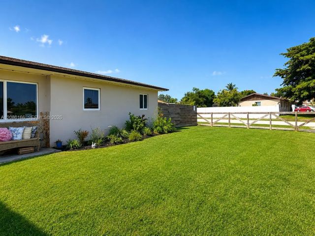4 of 15 - 1211 Nw 18th Street, Homestead, FL