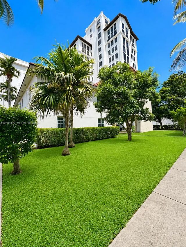 4 of 9 - 215 Sidonia Avenue, Coral Gables, FL