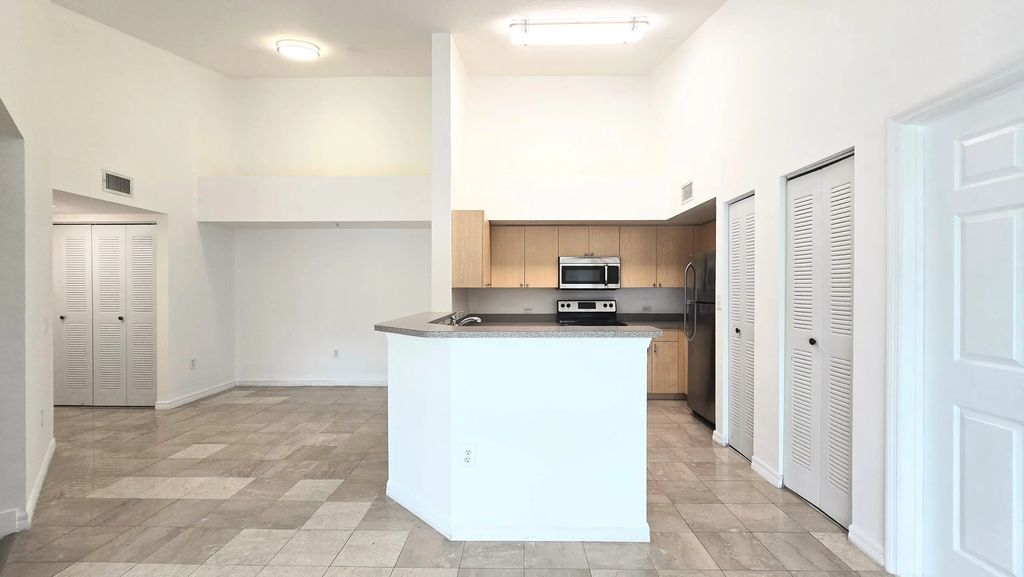 819 Villa Circle, Boynton Beach