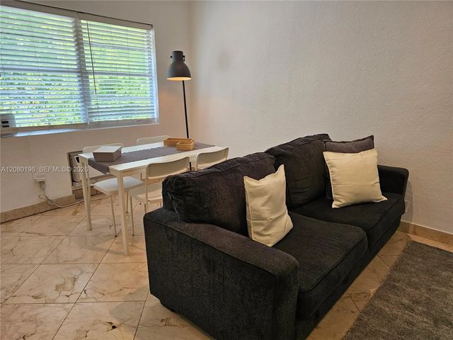 3 of 29 - 500 14th Street #203, Miami Beach, FL