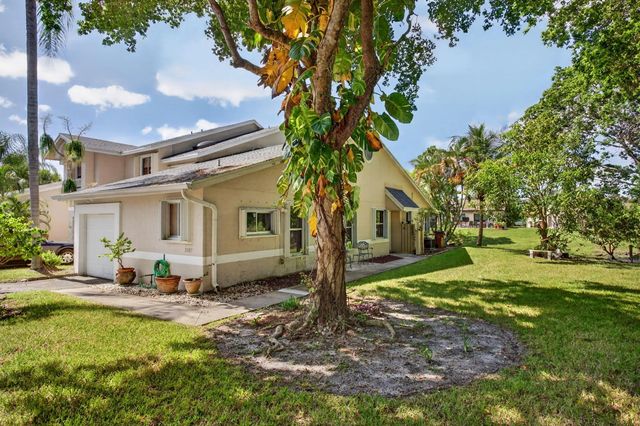 2007 Discovery Circle E, Deerfield Beach