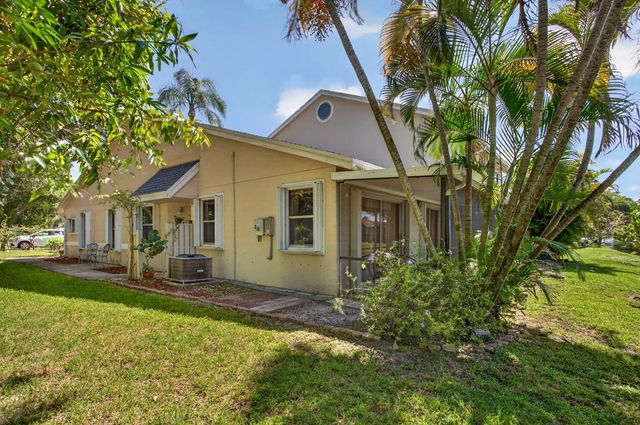 4 of 28 - 2007 Discovery Circle E, Deerfield Beach, FL