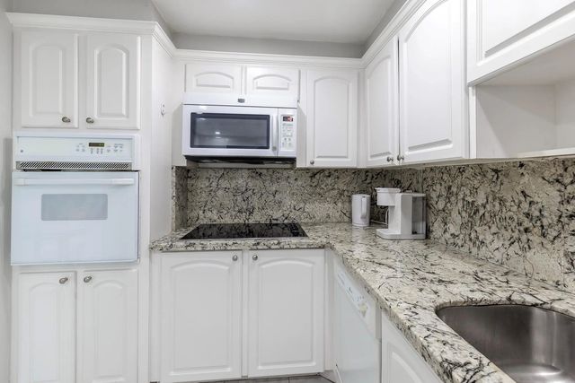 5 of 21 - 3801 S Ocean Drive #10s, Hollywood, FL