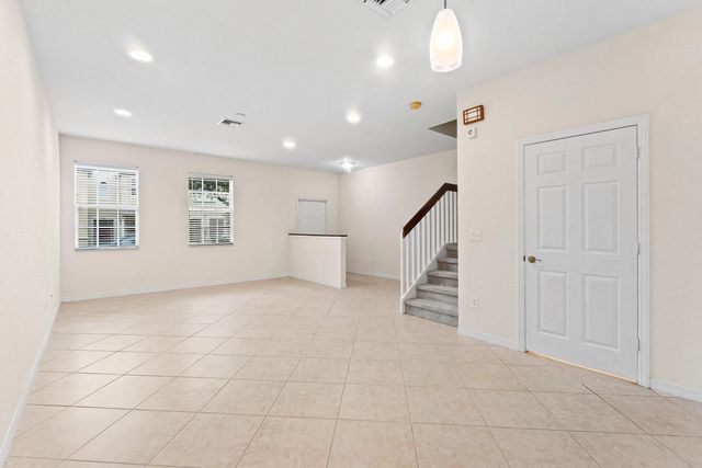 4 of 16 - 118 Seagrape Drive #107, Jupiter, FL
