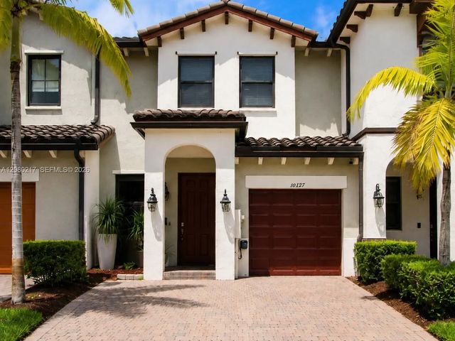 10327 Nw 89th Terrace, Doral