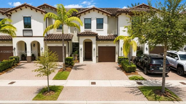 2 of 26 - 10327 Nw 89th Terrace, Doral, FL