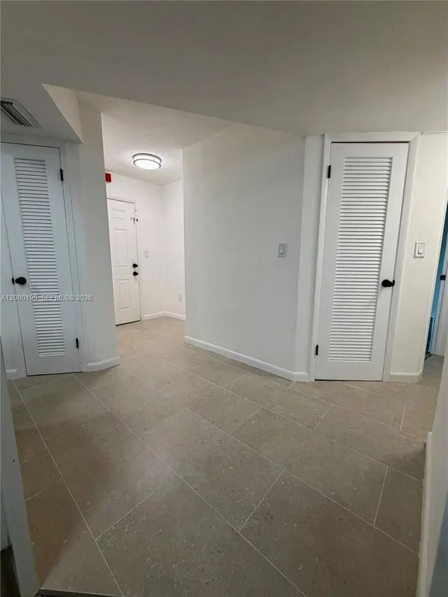 3 of 22 - 1101 Ne 191st Street #h101, Miami, FL