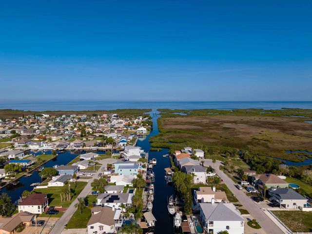 4 of 9 - 8133 Gulf Way, Hudson, FL