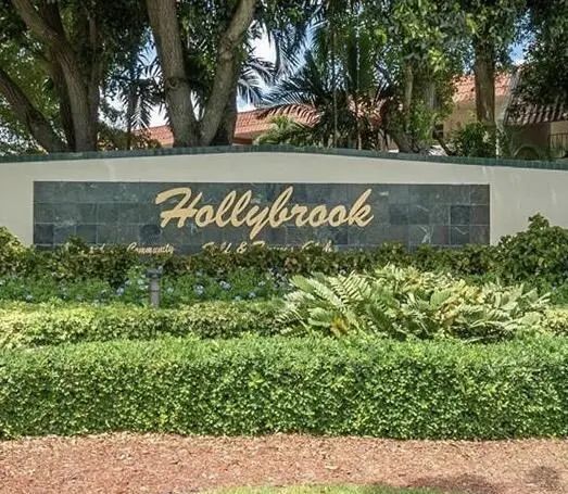 9410 N Hollybrook Lake Drive #302, Pembroke Pines